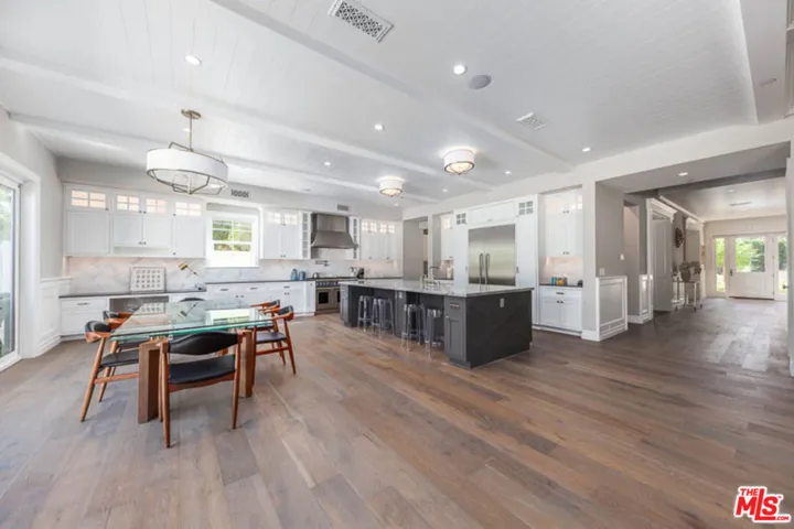 5054 Haskell Avenue, Encino, California 91436