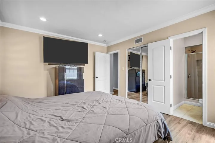 8139 Jellico Avenue, Northridge, California 91325