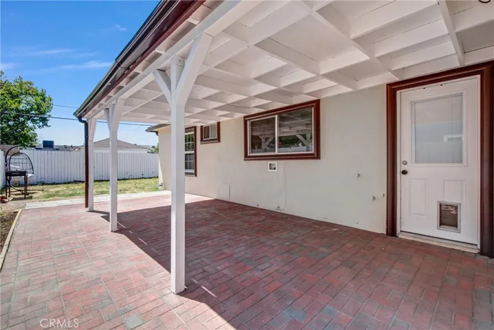 8139 Jellico Avenue, Northridge, California 91325