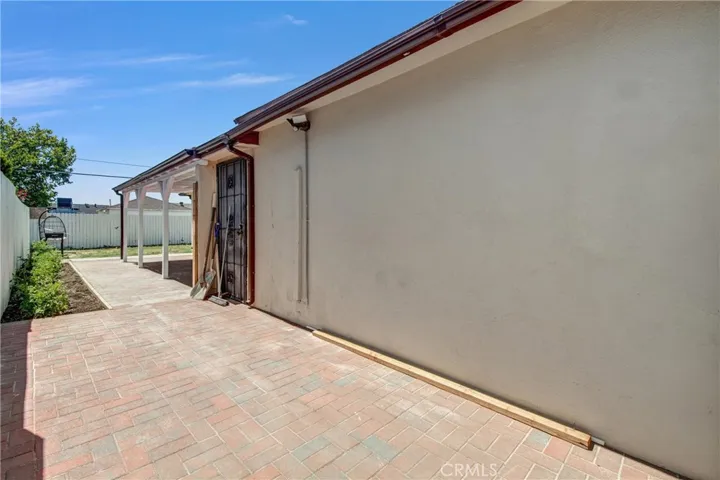8139 Jellico Avenue, Northridge, California 91325