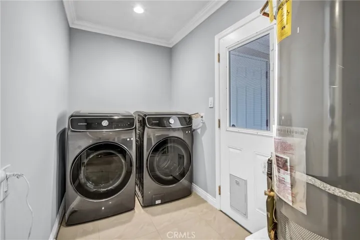 8139 Jellico Avenue, Northridge, California 91325