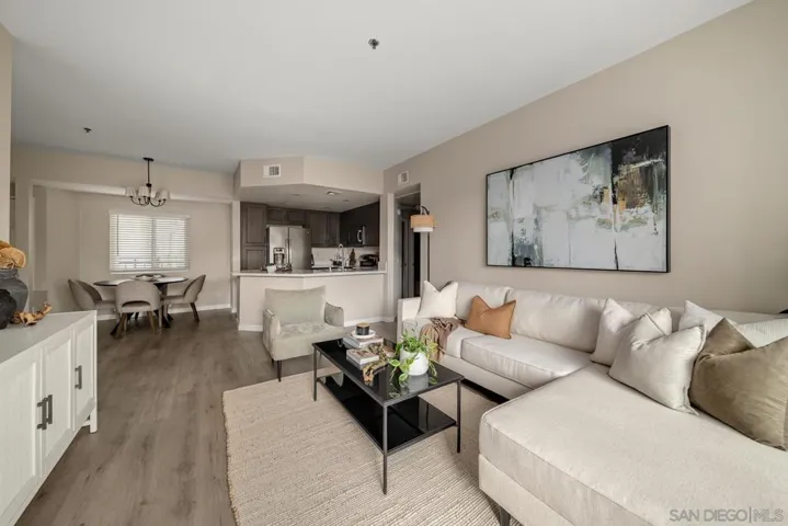 680 Camino De La Reina 2307, San Diego, California 92108