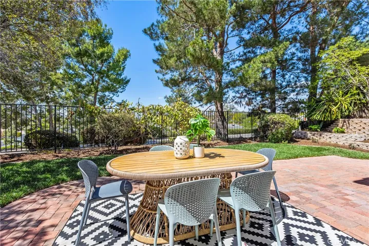 28265 La Bajada, Laguna Niguel, California 92677