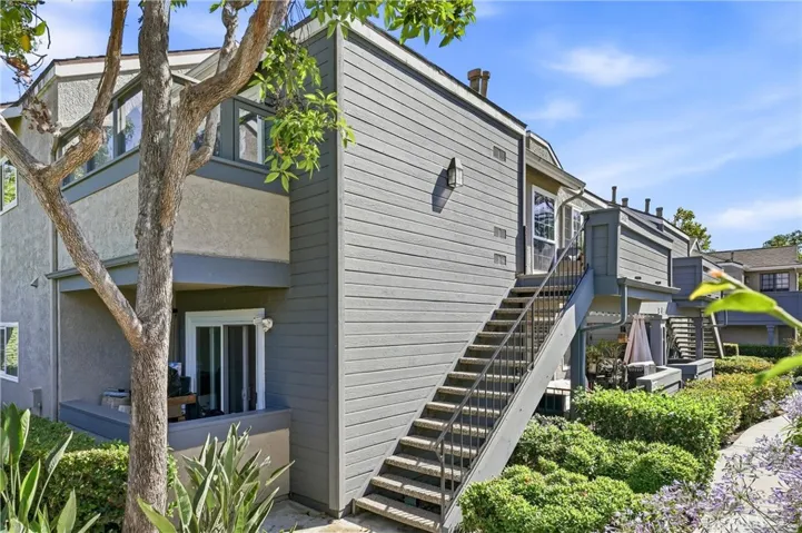 Upper End Unit