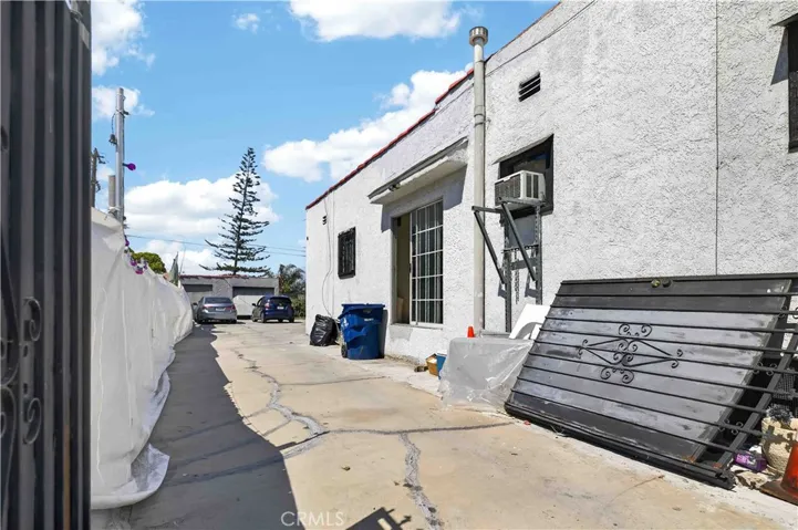 321 E 119th, Los Angeles, California 90061