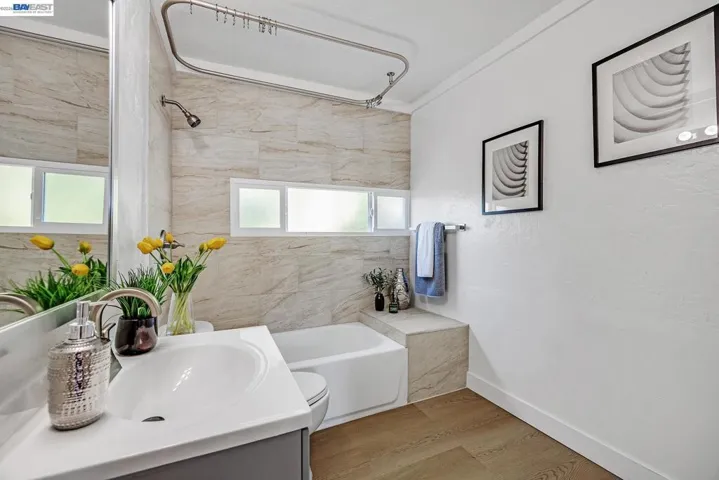 Bathroom #2