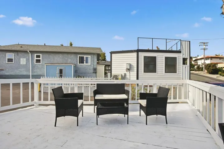 170 Diana Street, Encinitas, California 92024