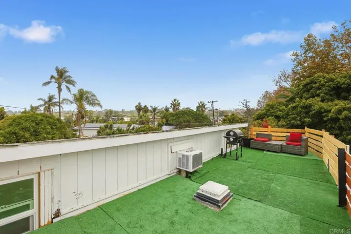 170 Diana Street, Encinitas, California 92024