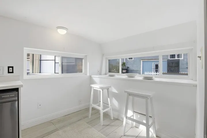 170 Diana Street, Encinitas, California 92024
