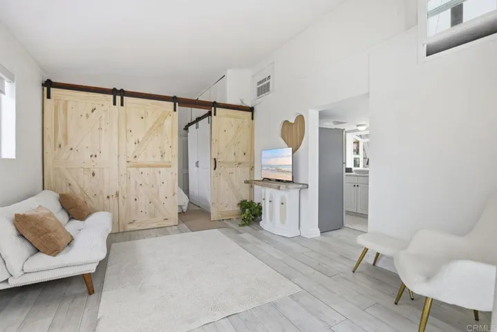 170 Diana Street, Encinitas, California 92024