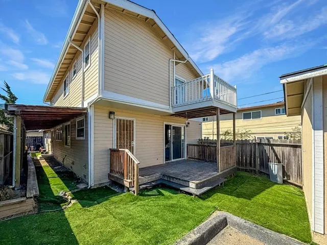 204 Sunset Boulevard, Hayward, California 94541