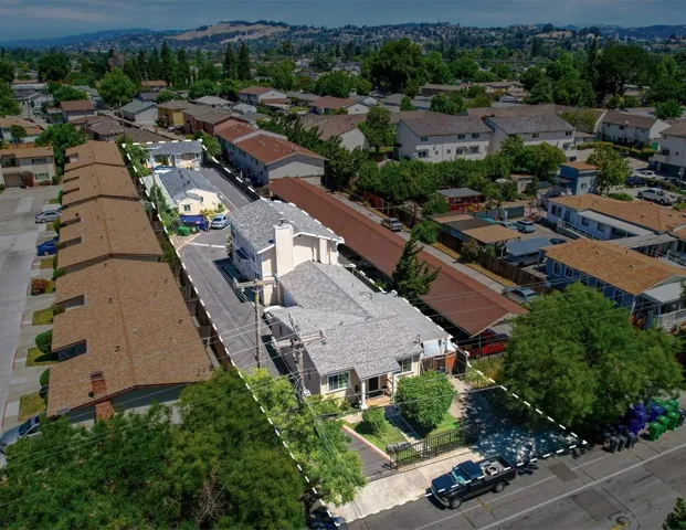 204 Sunset Boulevard, Hayward, California 94541
