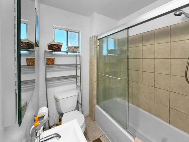 204 Sunset Boulevard, Hayward, California 94541