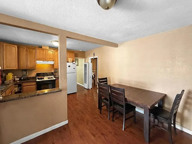204 Sunset Boulevard, Hayward, California 94541