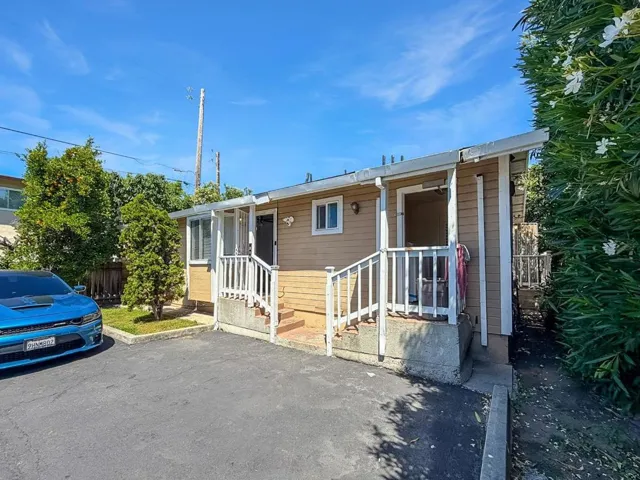 204 Sunset Boulevard, Hayward, California 94541
