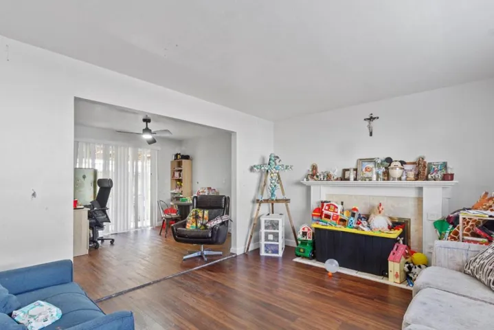 204 Sunset Boulevard, Hayward, California 94541