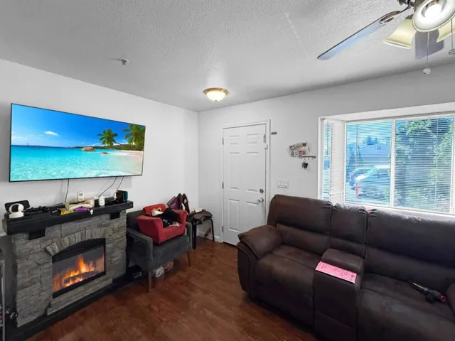 204 Sunset Boulevard, Hayward, California 94541