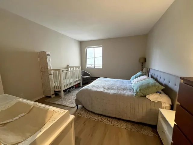 1427 Floribunda Avenue 104, Burlingame, California 94010