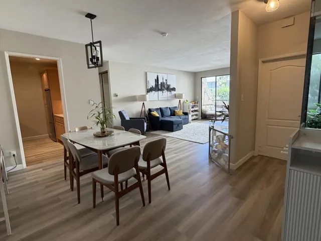 1427 Floribunda Avenue 104, Burlingame, California 94010