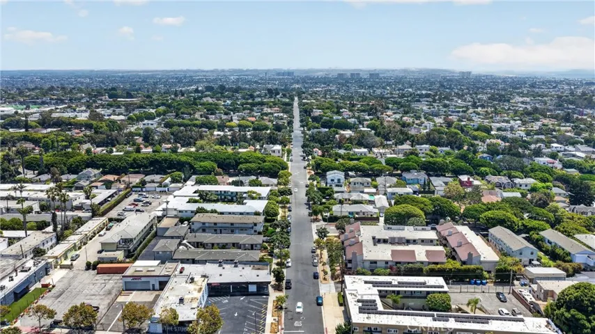 2016 Euclid Street 6, Santa Monica, California 90405