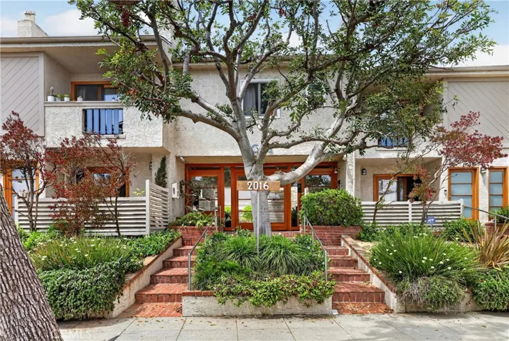 2016 Euclid Street 6, Santa Monica, California 90405