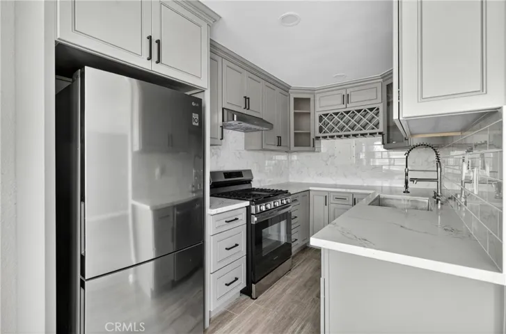 2016 Euclid Street 6, Santa Monica, California 90405