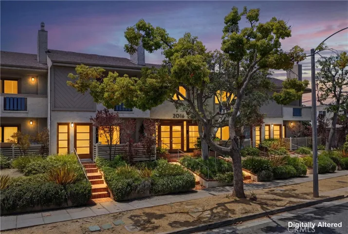 2016 Euclid Street 6, Santa Monica, California 90405