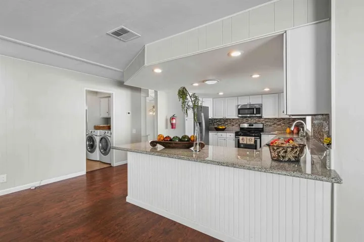 3439 Don Lorenzo Drive, Carlsbad, California 92010
