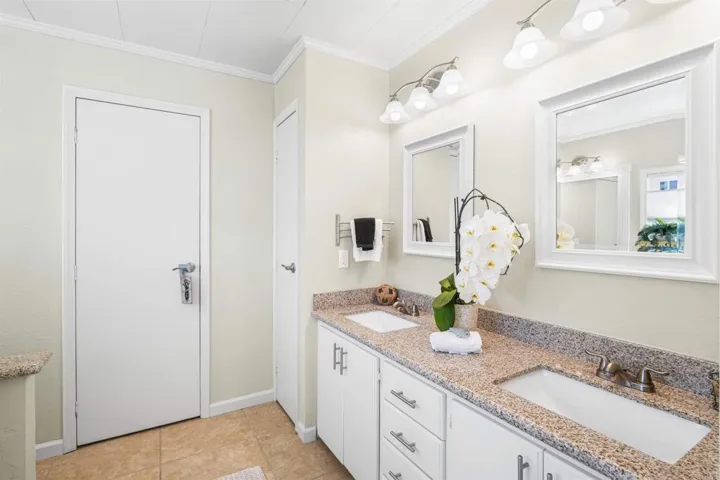 3439 Don Lorenzo Drive, Carlsbad, California 92010