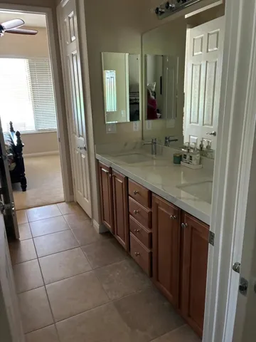 Jack & Jill Bath