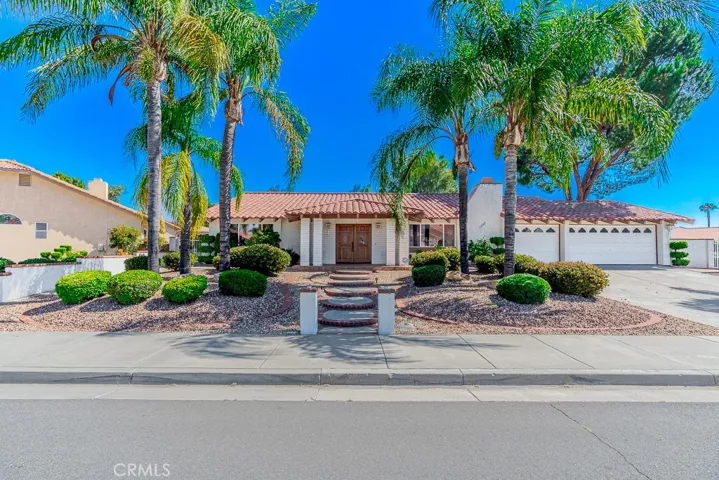 Welcome home to this rare Seven Hills find, featuring a spacious 3-car garage