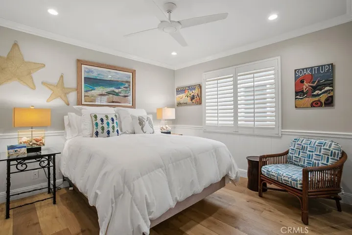 409 Poinsettia Ave., Corona Del Mar, California 92625