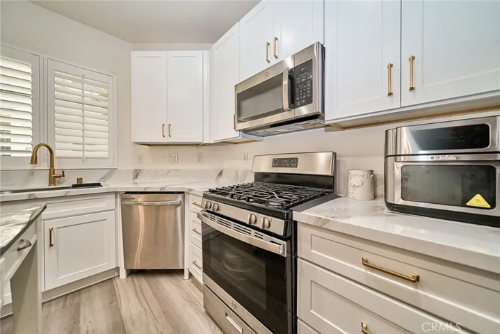 921 Somerville, Irvine, California 92620