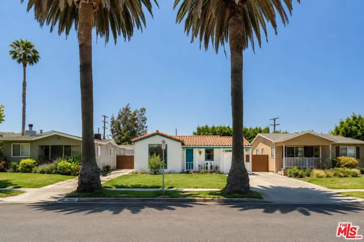 1633 Ellsmere Avenue, Los Angeles, California 90019