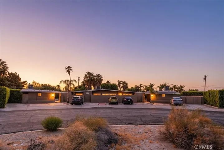 2200 E Sahara Road, Palm Springs, California 92262