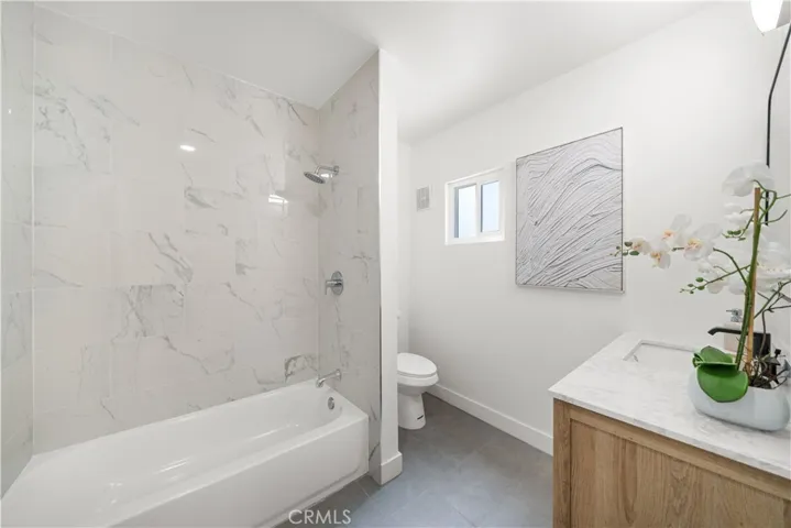 2035 Las Colinas, Los Angeles, California 90041
