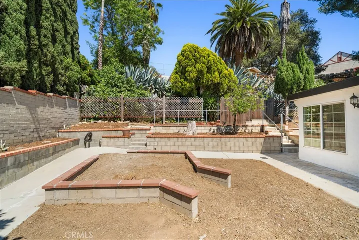 2035 Las Colinas, Los Angeles, California 90041