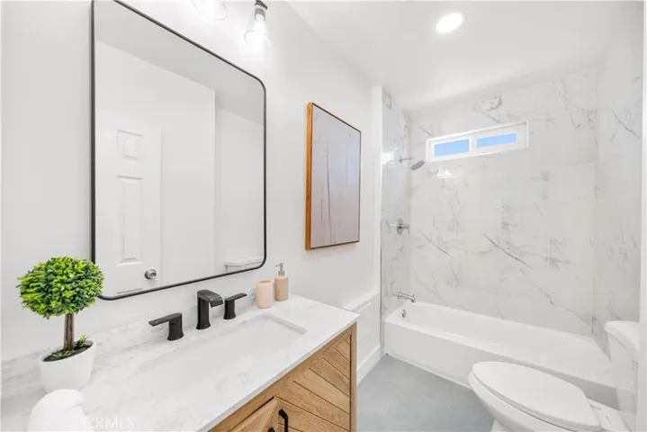 2035 Las Colinas, Los Angeles, California 90041