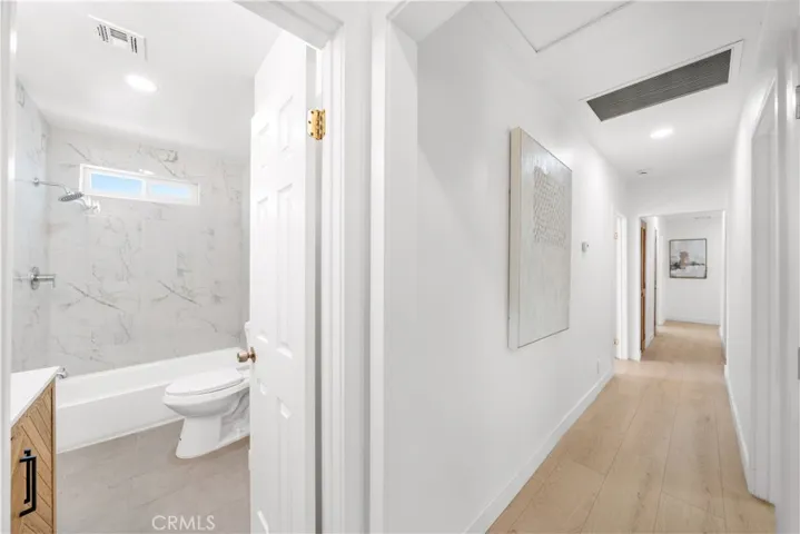 2035 Las Colinas, Los Angeles, California 90041