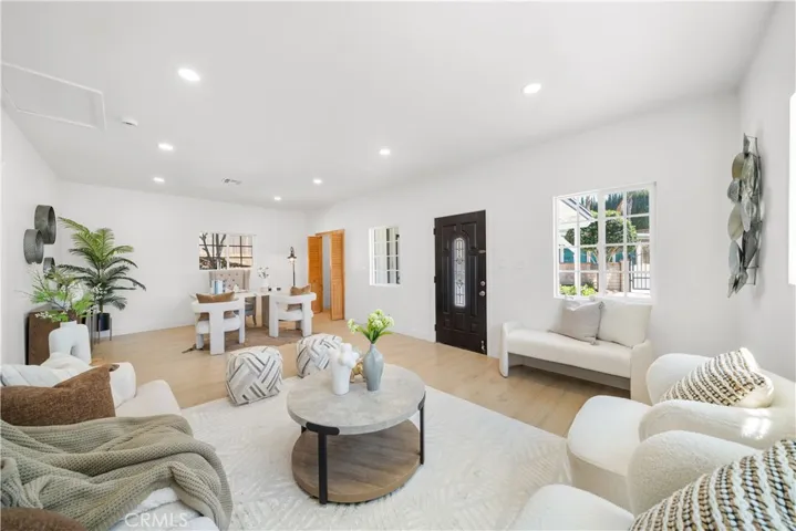 2035 Las Colinas, Los Angeles, California 90041