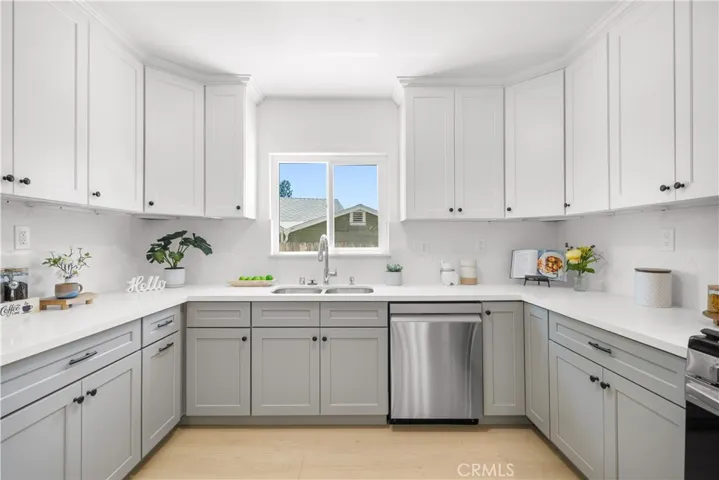 2035 Las Colinas, Los Angeles, California 90041
