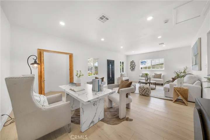 2035 Las Colinas, Los Angeles, California 90041