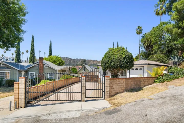 2035 Las Colinas, Los Angeles, California 90041