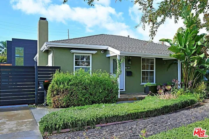1833 Brockton Avenue Main House, Los Angeles, California 90025