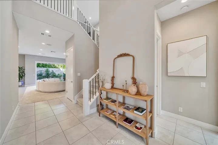 190 Orange, Lake Forest, California 92630