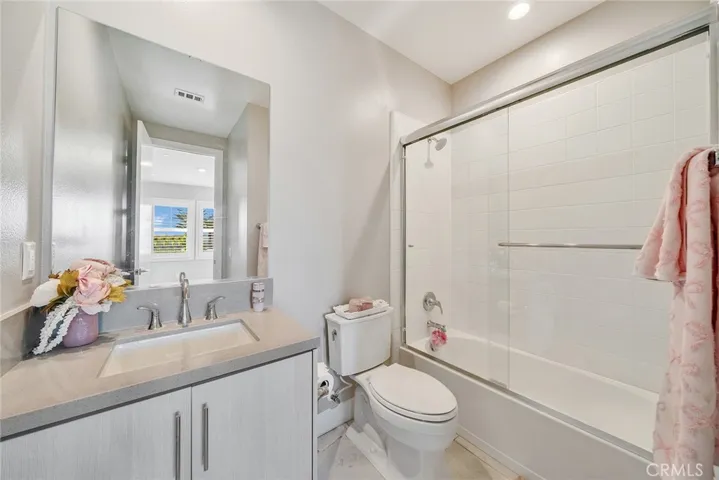 190 Orange, Lake Forest, California 92630
