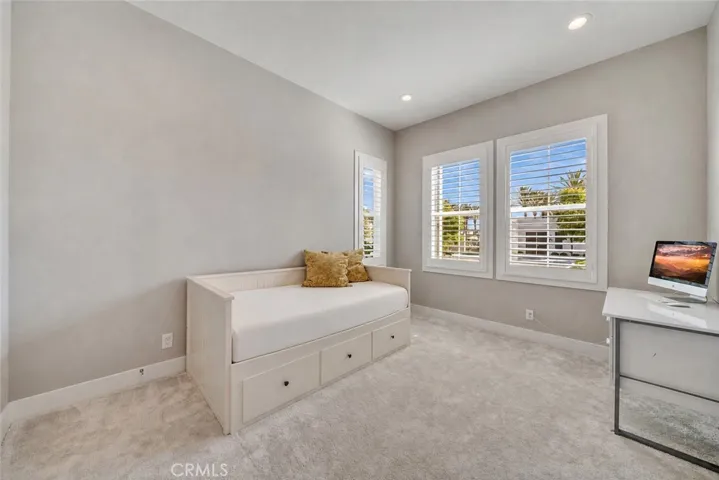 190 Orange, Lake Forest, California 92630