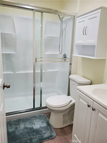 229 W 28th Street, Los Angeles, California 90007