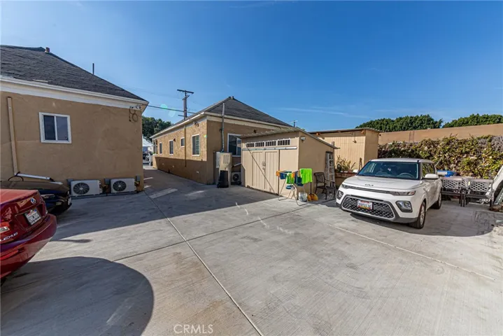 229 W 28th Street, Los Angeles, California 90007