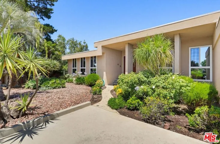 991 Montgomery Court, Thousand Oaks, California 91360